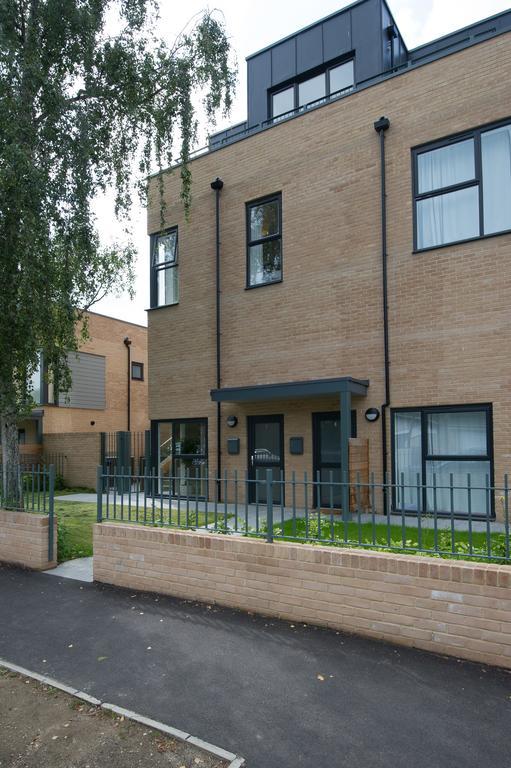 Tailored Stays - Executive Town House Cambridge  Bilik gambar